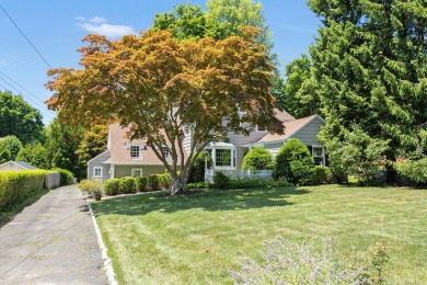 Beach Home Sale Pending in Darien, Connecticut