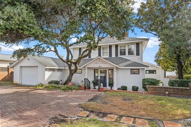 Beach Home For Sale in Myrtle Beach, South Carolina