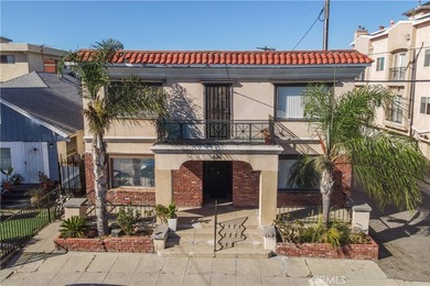 Beach Apartment For Sale in San Pedro, California