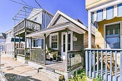 Beach Home For Sale in Bradley Beach, New Jersey