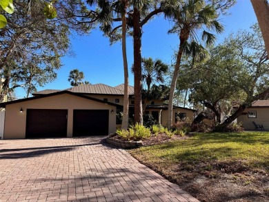 Beach Home Sale Pending in Sarasota, Florida