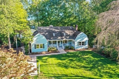 Beach Home For Sale in Irvington, Virginia