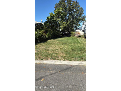 Beach Lot Sale Pending in Keansburg, New Jersey
