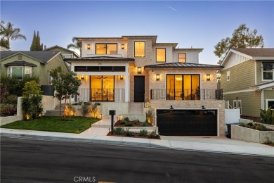 Beach Home For Sale in Manhattan Beach, California