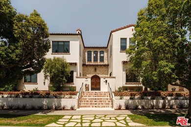 Beach Home For Sale in Pacific Palisades, California