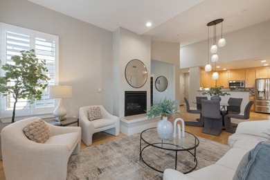 Beach Condo For Sale in Los Altos, California