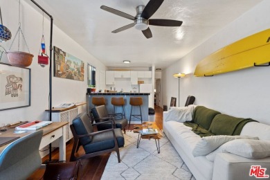 Beach Condo For Sale in Venice, California