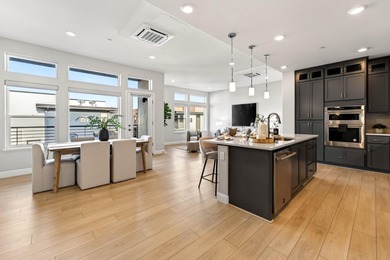 Beach Condo For Sale in San Mateo, California