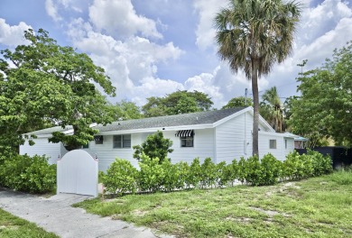 Beach Home For Sale in West Palm Beach, Florida