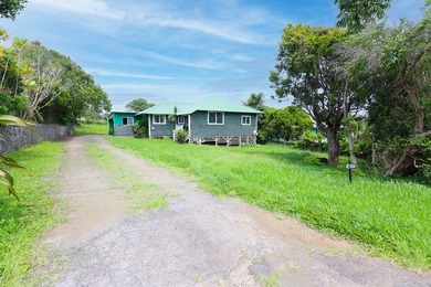 Beach Home For Sale in Kapaau, Hawaii