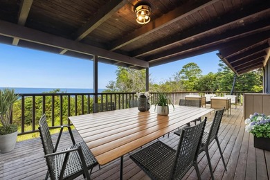 Beach Home For Sale in Captain Cook, Hawaii