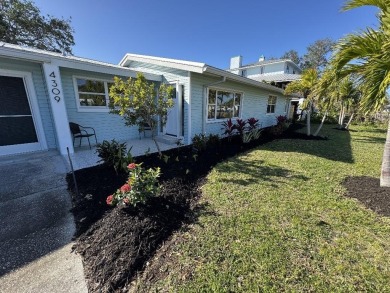 Beach Home For Sale in Palmetto, Florida