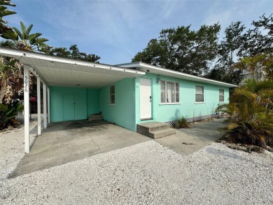 Beach Home For Sale in Sarasota, Florida