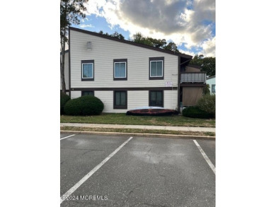 Beach Condo For Sale in Brick, New Jersey