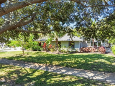 Beach Home Sale Pending in Gulfport, Florida