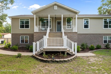 Beach Home For Sale in New Bern, North Carolina