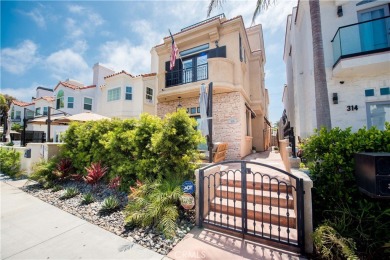 Beach Home For Sale in Huntington Beach, California