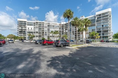 Beach Condo For Sale in Hallandale Beach, Florida