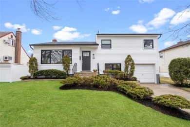 Beach Home Sale Pending in Seaford, New York
