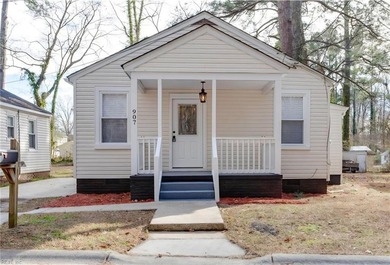 Beach Home For Sale in Suffolk, Virginia