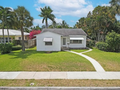 Beach Home For Sale in West Palm Beach, Florida