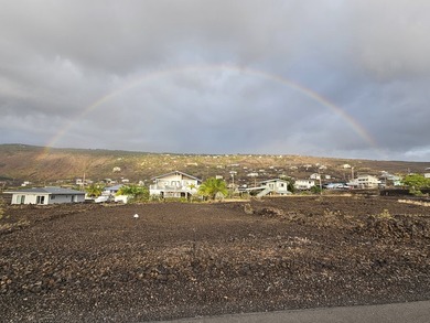 Beach Lot For Sale in Captain Cook, Hawaii