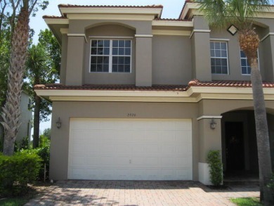 Beach Townhome/Townhouse For Sale in Port Saint Lucie, Florida