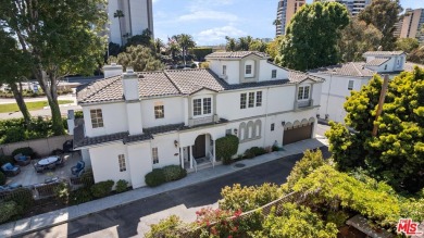 Beach Home Active Under Contract in Marina Del Rey, California