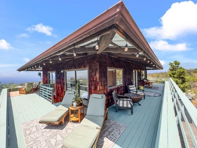 Beach Home For Sale in Captain Cook, Hawaii