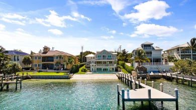 Beach Home For Sale in Jupiter, Florida