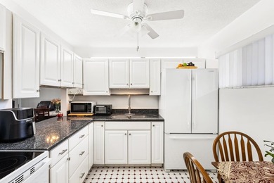 Beach Condo For Sale in Lake Worth, Florida