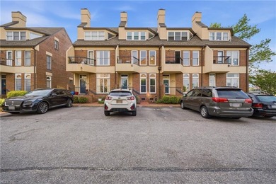 Beach Townhome/Townhouse For Sale in Portsmouth, Virginia