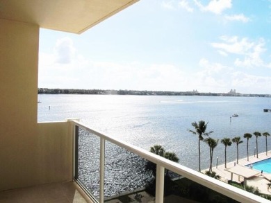 Beach Condo For Sale in West Palm Beach, Florida