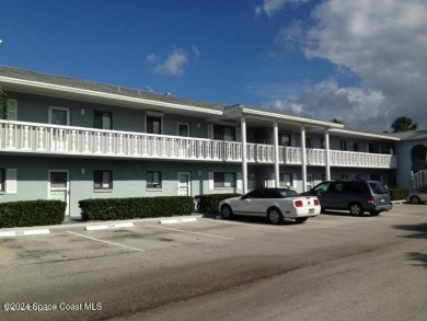 Beach Condo For Sale in Cocoa Beach, Florida