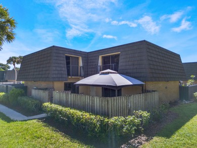 Beach Townhome/Townhouse For Sale in West Palm Beach, Florida