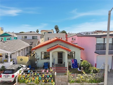 Beach Townhome/Townhouse For Sale in Hermosa Beach, California