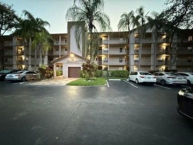 Beach Condo For Sale in Pembroke Pines, Florida