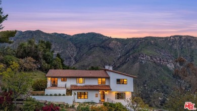 Beach Home For Sale in Malibu, California