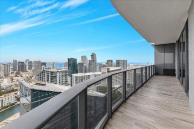 Beach Condo For Sale in Miami, Florida