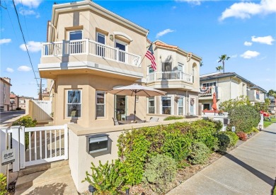 Beach Home For Sale in Huntington Beach, California