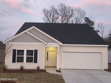 Beach Home Active Under Contract in Sneads Ferry, North Carolina