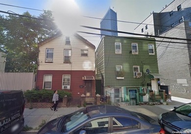 Beach Townhome/Townhouse Sale Pending in Long Island City, New York