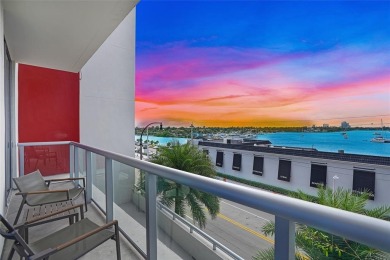 Beach Condo For Sale in Hollywood, Florida