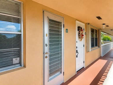 Beach Condo For Sale in West Palm Beach, Florida