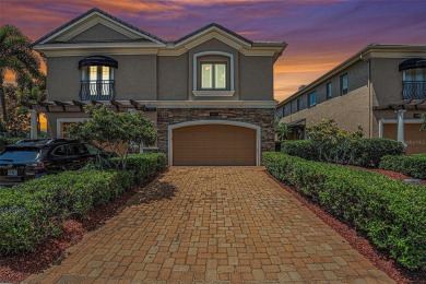 Beach Townhome/Townhouse For Sale in St. Petersburg, Florida