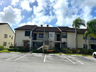 Beach Condo For Sale in Lake Worth, Florida