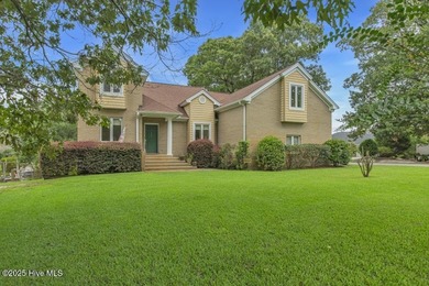 Beach Home Active Under Contract in Hampstead, North Carolina