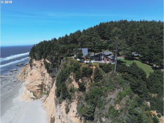 Beach Home For Sale in Bandon, Oregon