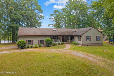Beach Home For Sale in New Bern, North Carolina