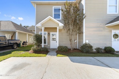 Beach Townhome/Townhouse For Sale in Gulfport, Mississippi